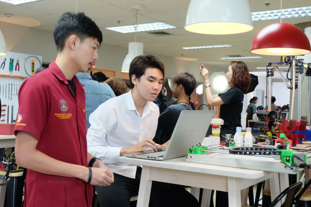 Students working on a project at DPU Campus, Bangkok