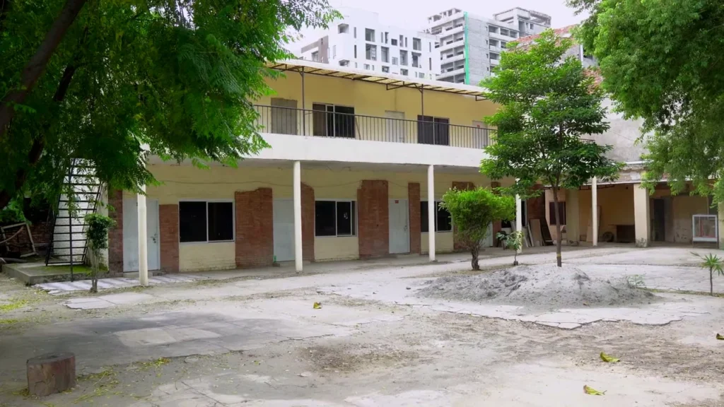 Academic block at Lahore City College